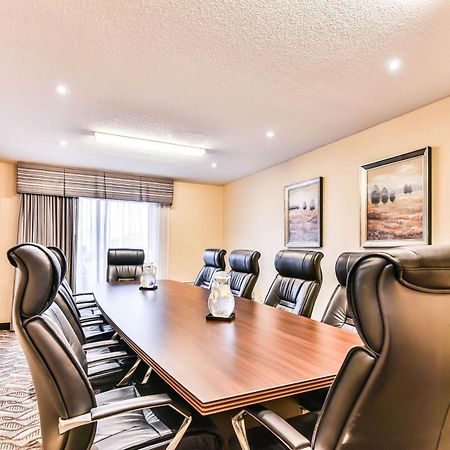 Comfort Inn & Suites Ambassador Bridge Windsor Ngoại thất bức ảnh