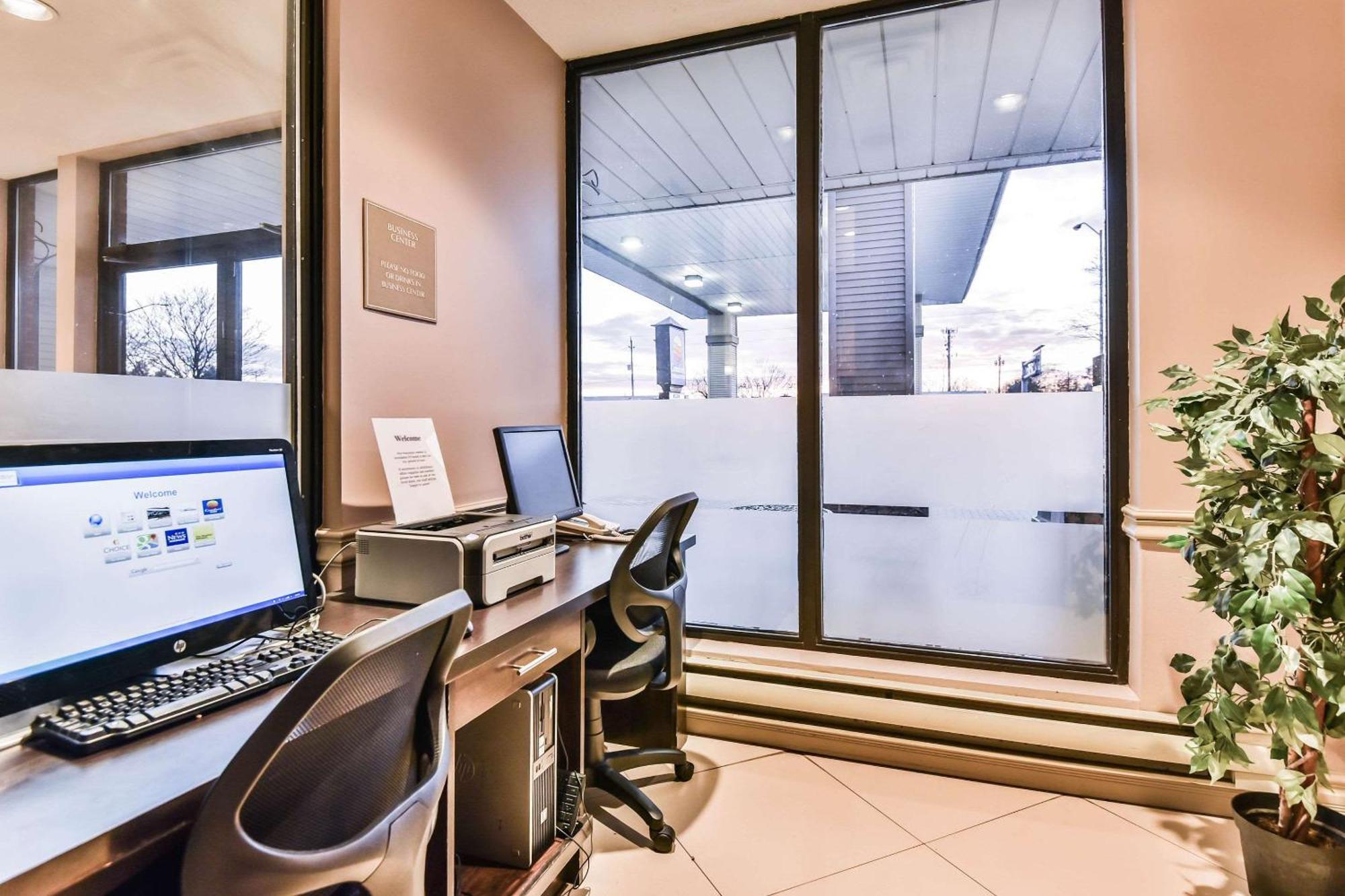 Comfort Inn & Suites Ambassador Bridge Windsor Ngoại thất bức ảnh