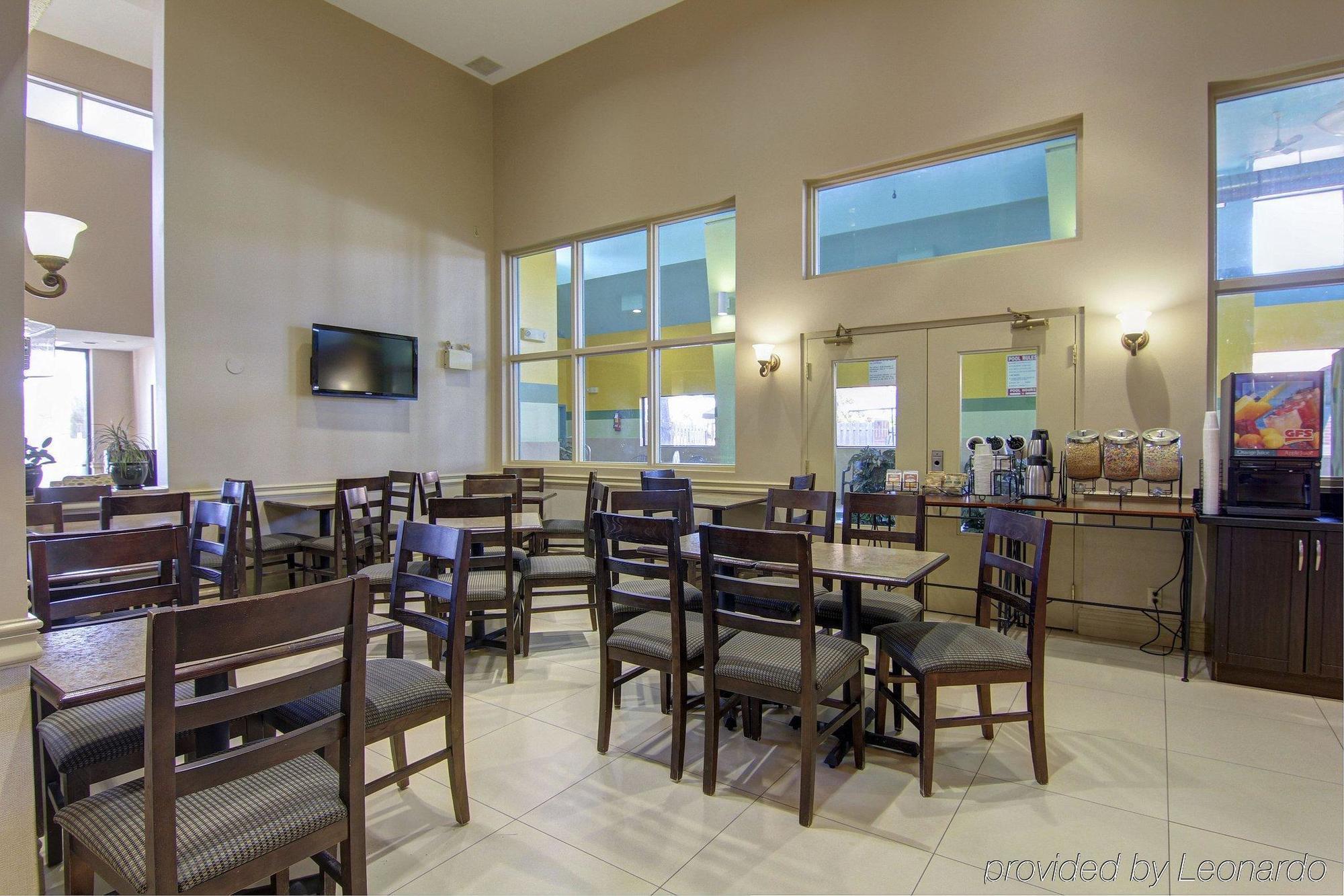 Comfort Inn & Suites Ambassador Bridge Windsor Ngoại thất bức ảnh