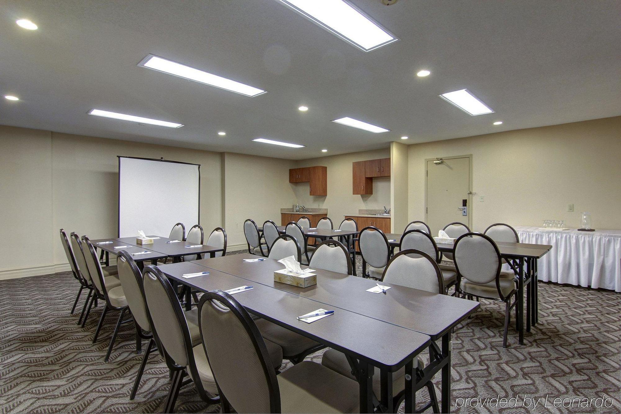 Comfort Inn & Suites Ambassador Bridge Windsor Ngoại thất bức ảnh