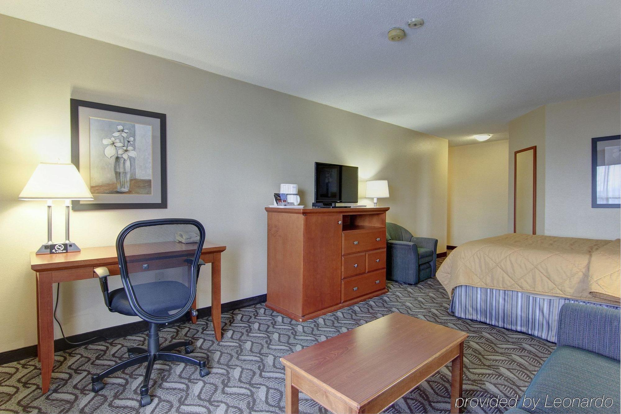 Comfort Inn & Suites Ambassador Bridge Windsor Ngoại thất bức ảnh