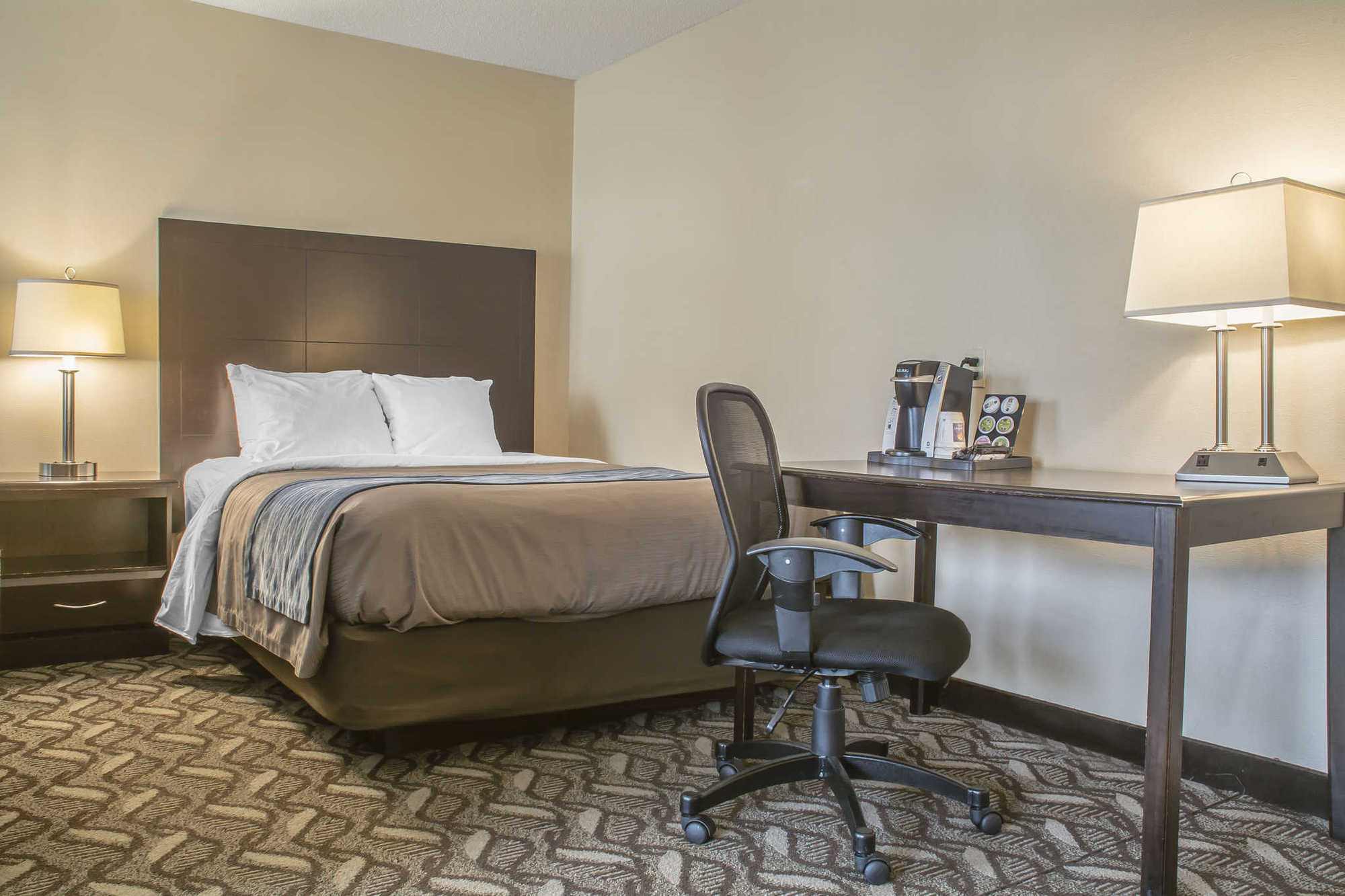 Comfort Inn & Suites Ambassador Bridge Windsor Phòng bức ảnh