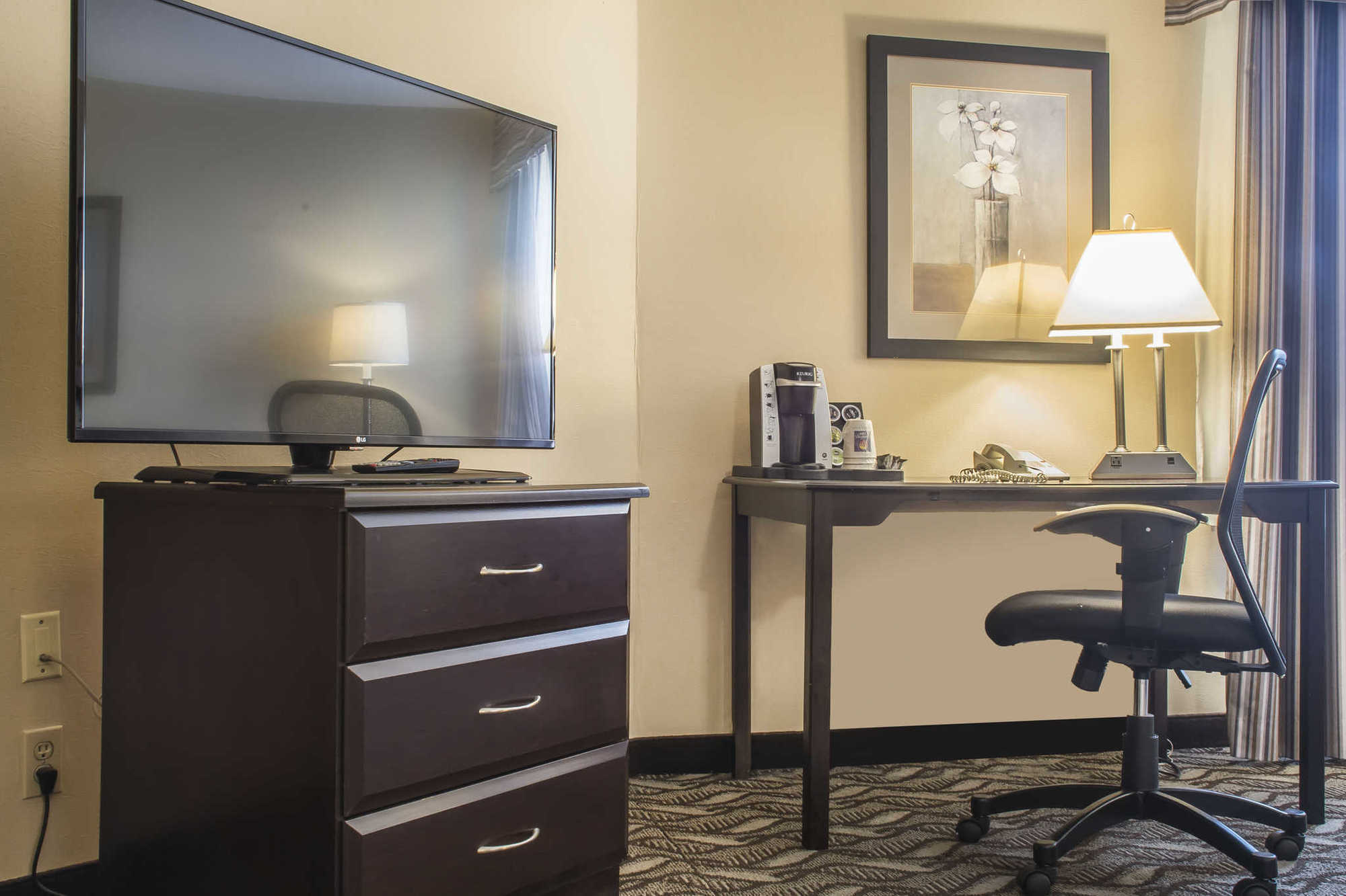 Comfort Inn & Suites Ambassador Bridge Windsor Phòng bức ảnh