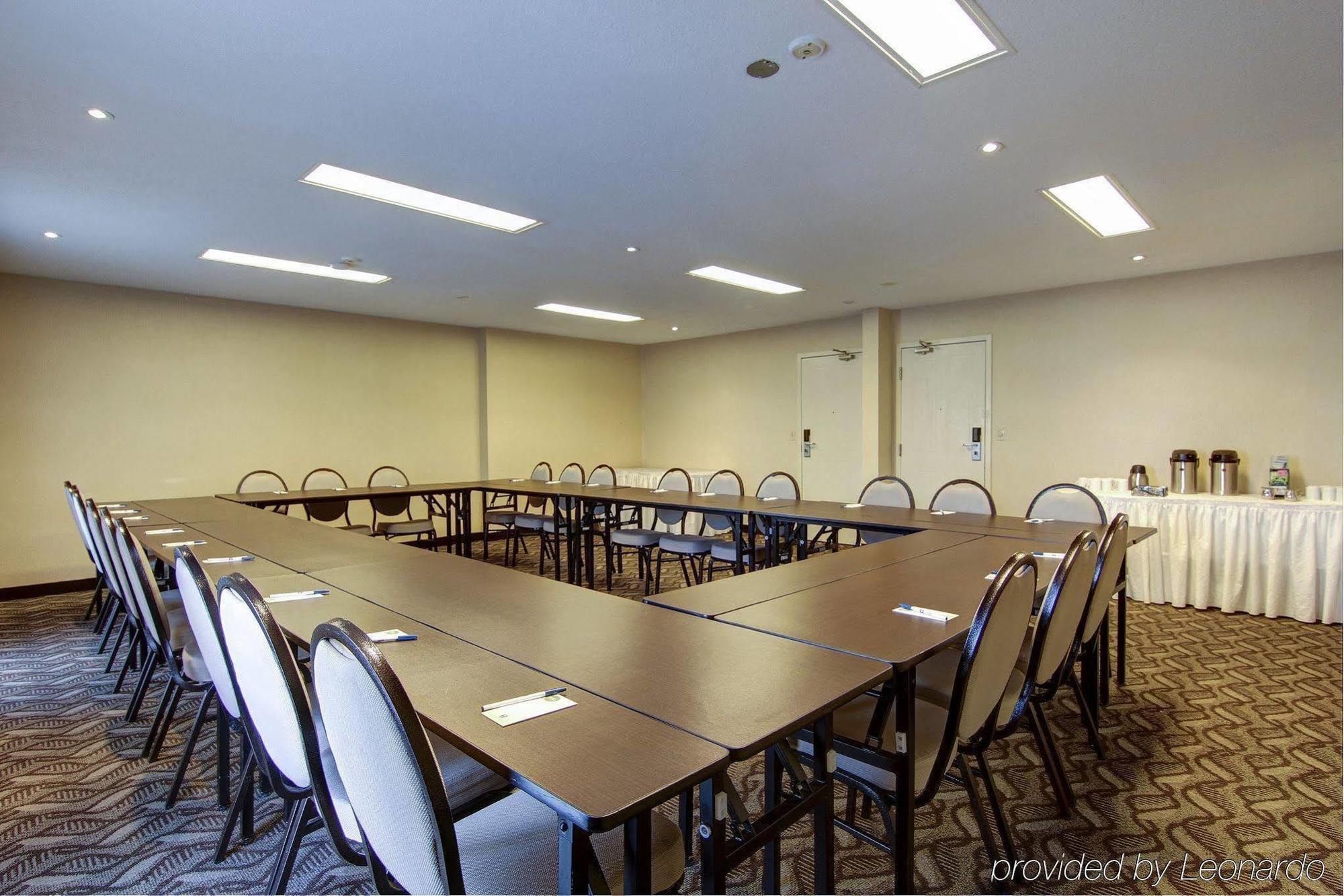 Comfort Inn & Suites Ambassador Bridge Windsor Ngoại thất bức ảnh
